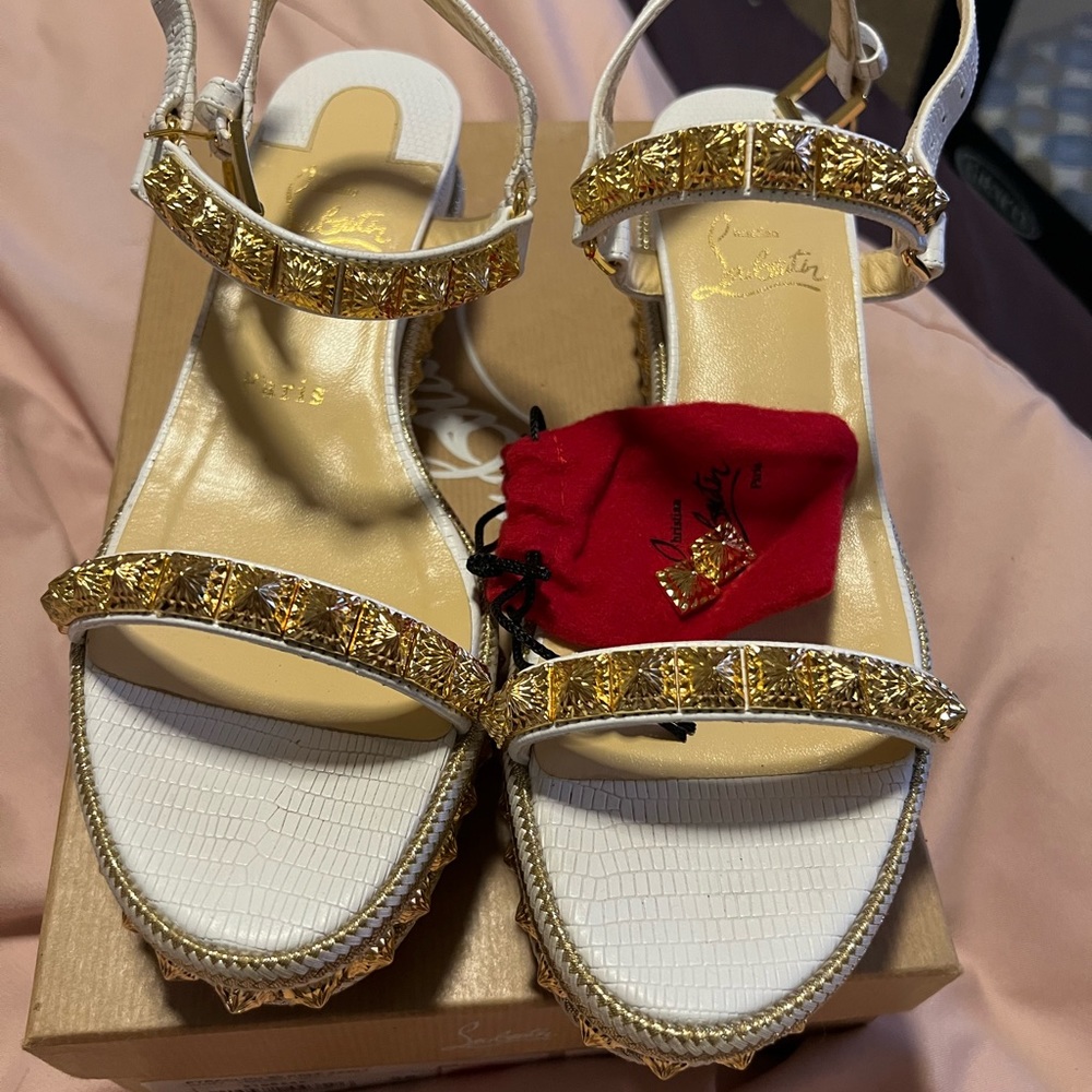 **SOLD**Christian Louboutin Pyraclou 60